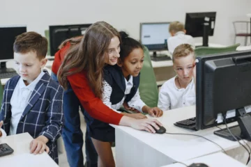 benefits and challenges utilizing technology in the classroom
